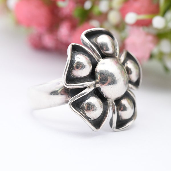 Vintage Silver Statement Flower Ring - Mid-Century Modernist Ring | Chunky Ball Design | UK Size - O 1/2 | US Size - 7 1/4