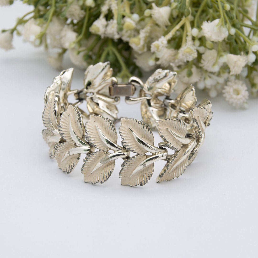 Vintage 1950’s leaf motif bracelet Sterling Silver and Pearl Bracelet | 1950s Leaf Design
