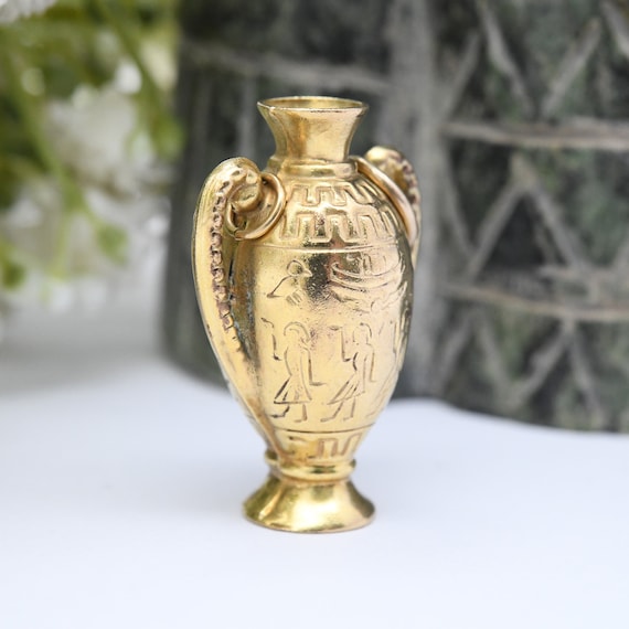 Vintage 9ct Gold Egyptian Urn Charm Pendant 1966 … - image 2