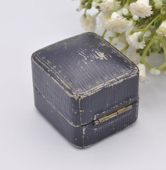 Vintage Blue Leather Ring Box - E Nidd & Son Grim… - image 6