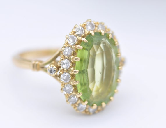 Vintage 18ct Gold Peridot & Diamond Halo Ring - S… - image 3
