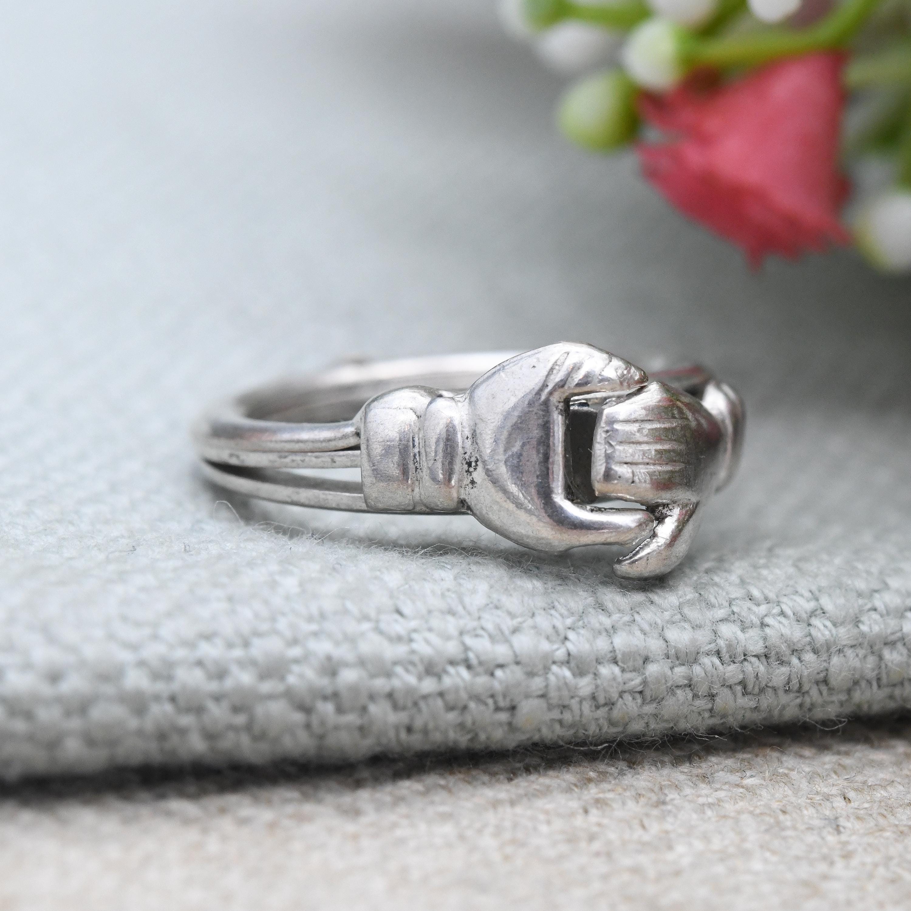Vintage Silver Fede Gimmel Ring Interlocking 3 Bands - Clasped