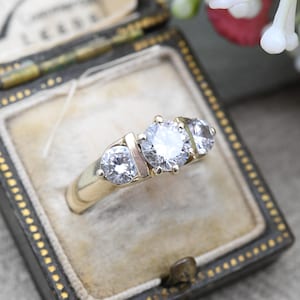 Vintage 9ct Gold CZ Three Stone Ring - Large Sparkly Clear Stone Trilogy Placeholder Engagement Ring | UK Size - K 1/2 | US Size - 5 1/2