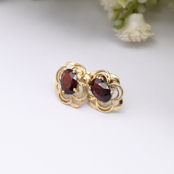 9ct Gold Garnet Stud Earrings - Ornate Floral Fra… - image 3