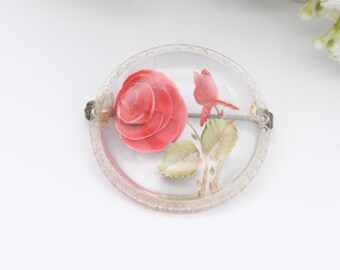 BROCHE ancienne LUCITE gravée de ROSES BLANCHES ART DECO ø: 4