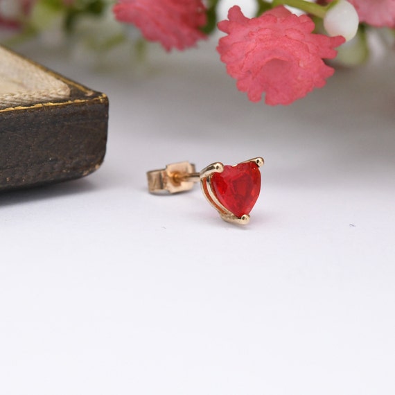 Vintage 9ct Gold Heart Single Stud Earring with R… - image 3