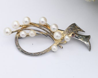 Broche Fantaisie Argentée Avec Perles - Neuve Avec étiquette, Style Vintage