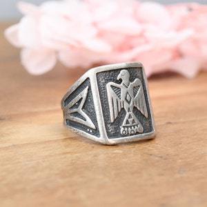 Vintage Navajo Thunderbird Sterling Silver Signet Ring