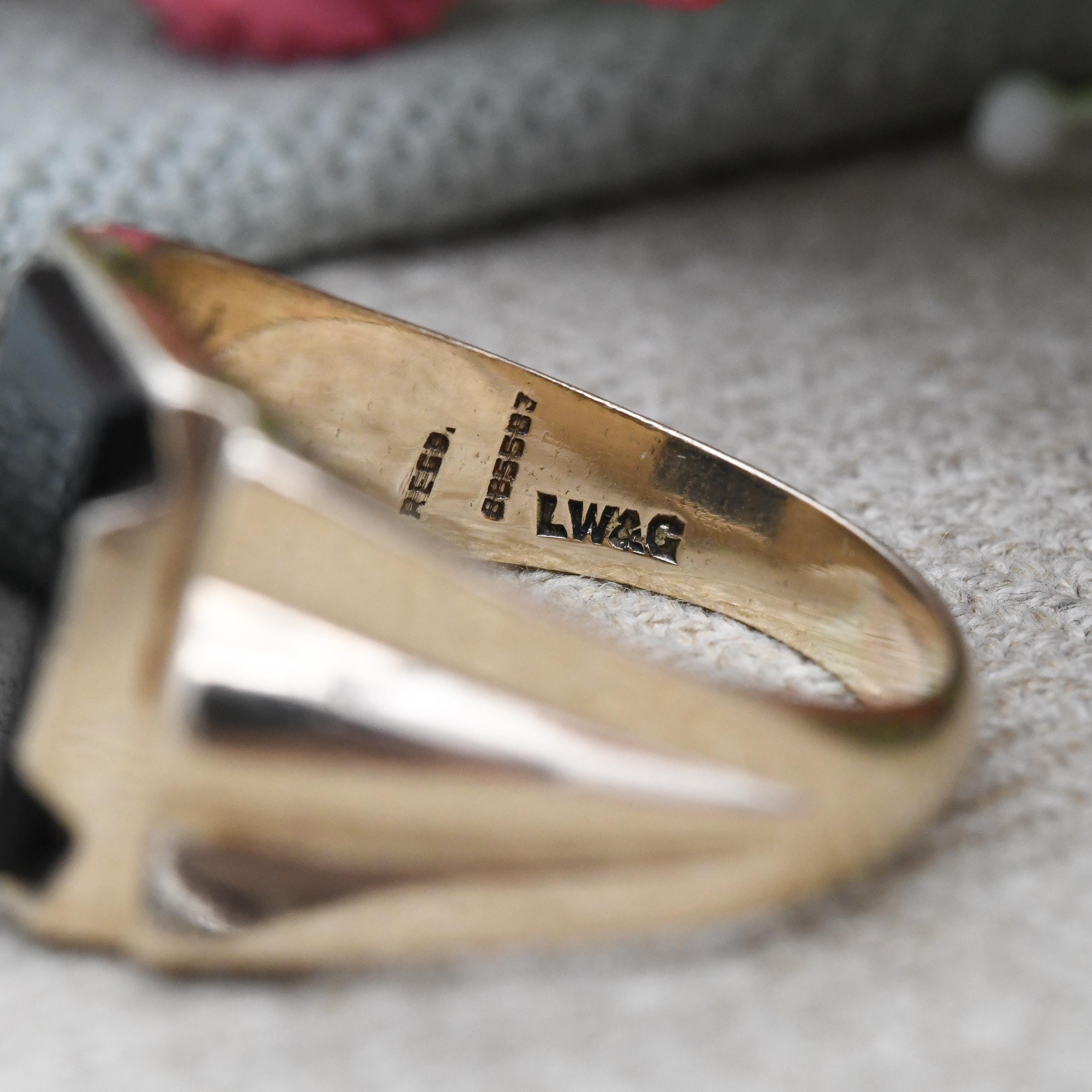 Vintage 9ct Gold Onyx Signet Ring 1964 LW&G - Solid Gold Jewellery