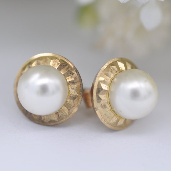 Vintage 9ct Gold Faux Pearl Stud Earrings - Diamo… - image 5