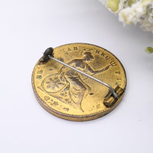 Antieke 1854 Victoria One Penny Coin Broche Grote verklaring koperen muntsieraden Gouden toon afbeelding 7