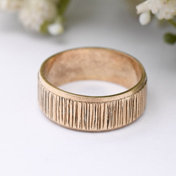 Vintage 9ct Gold Band Ring 1978 - Mid-Century Bark