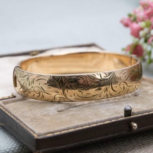 Vintage 1/5th 9ct Rolled Gold Bangle Bracelet by Rigby and Wilson R&W c. 1960s - Engraved Scrolling Design | Metal Core