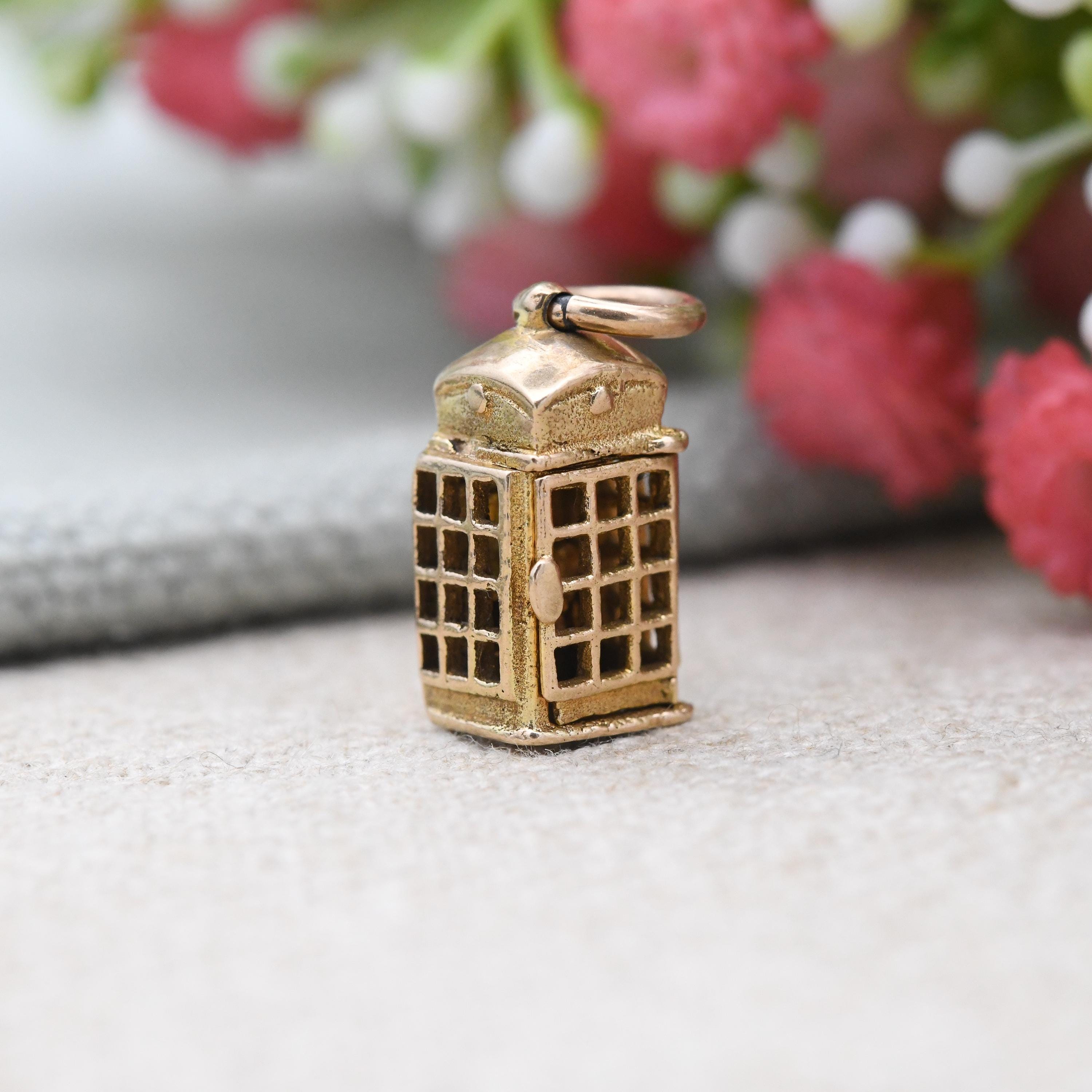 Charm (Breloque) Cabine Téléphonique Anglaise En Or Jaune 9 Carats - Neuf Avec Étiquettes - Jewellerybox