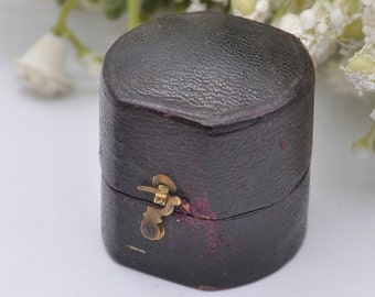 Antique Leather Squared Oval Ring Box With Clasp Front