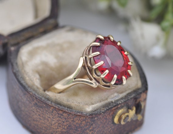 Vintage 9ct Gold Ruby Paste Cocktail Ring - Mid-C… - image 2