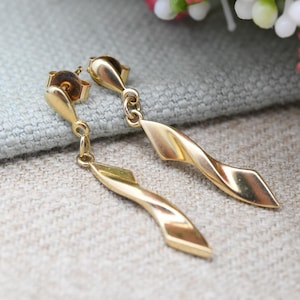 Vintage 9ct Gold Twisted Drop Earrings - Pretty Solid Gold Stud Dangle Earrings with Butterfly Backs | Minimalist Design Jewellery