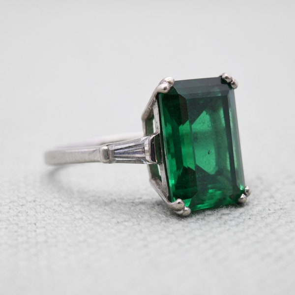 Sterling Silver Green Stone Statement Ring - Bright Green CZ | Cocktail Ring | Large Rectangle Gemstone | UK Size - P 1/2 | US Size - 7 3/4