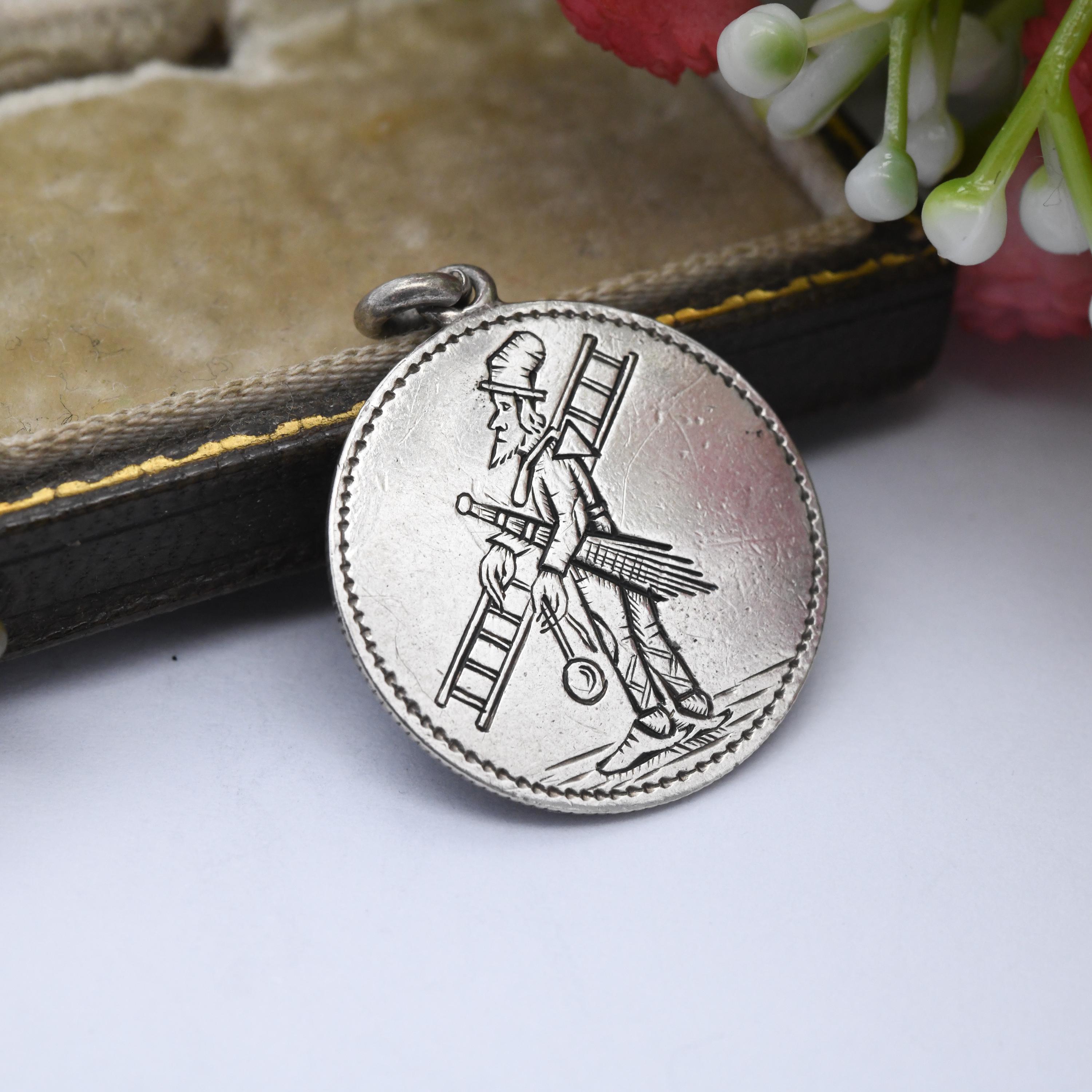 GadgetZone Fortunato Moneta Portafortuna Ciondolo Inciso Speciale Messaggio Mamma Papà Romantico Sentimentale Token Ricordi Buona Fortuna Benedizione Ciondolo Novità Monete - Best Dad Lucky Coin