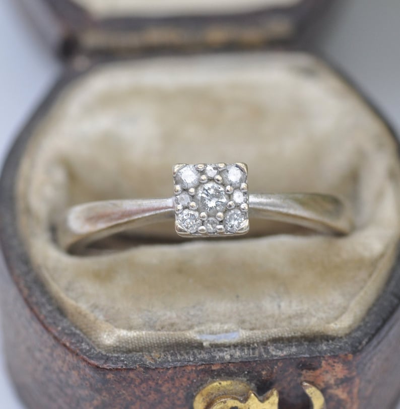 Vintage 9ct White Gold Diamond Engagement Ring 0.15 Carats UK Size O US Size 7 image 2
