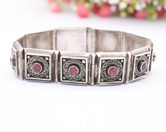 Vintage Sterling Silver Garnet Panel Bracelet with Ornate Rope Design