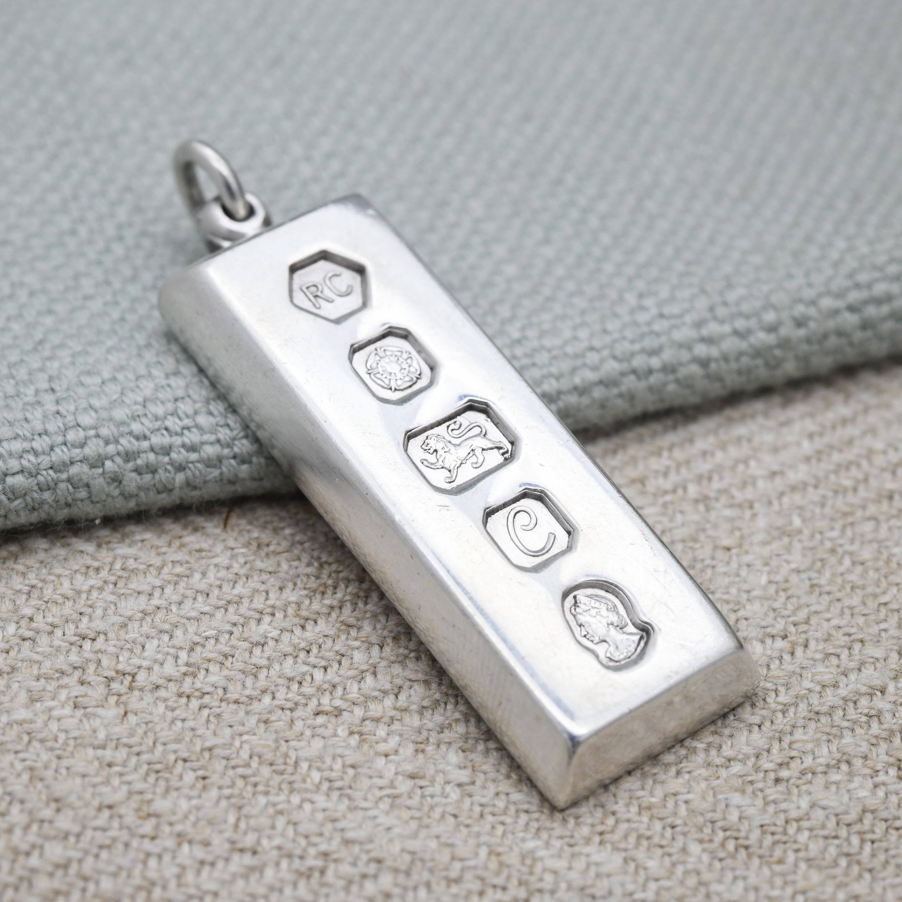 Vintage Sterling Silver Ingot Pendant 1977 Queen Elizabeth II
