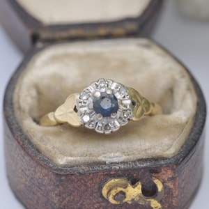 Vintage 18ct Gold Sapphire & Diamond Cluster Ring 1967 - Mid-Century Engagement Ring Antique Style | UK Size - K 1/2 | US Size - 5 1/2