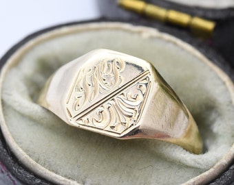 Vintage 9ct Gold Signet Ring 1961 - Mid-Century Monogram Initial Ring Engraved | Men's Pinkie Ring | UK Size - M | US Size - 6 1/4