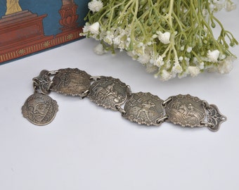 Vintage Cervantes Don Quixote Silver Tone Panel Bracelet - Famous Literature Costume Jewellery