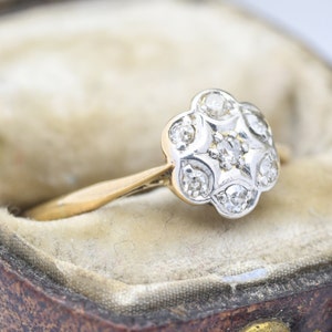 Vintage 18ct Gold Diamond Ring - Gold Daisy Ring | Antique Engagement | Flower Shaped Head | UK Size - I 1/2 | US Size - 4 1/2