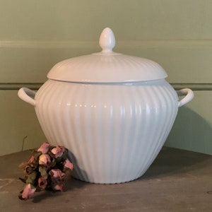 Vintage French White Porcelain Tureen, Table ware,French Shabby Chic Decor
