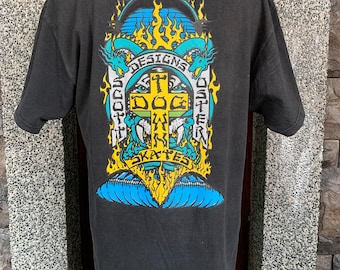 今年の新作から定番まで！ Vintage DOGTOWN Skate 90s T Shirt Size Large / Distresses トップス