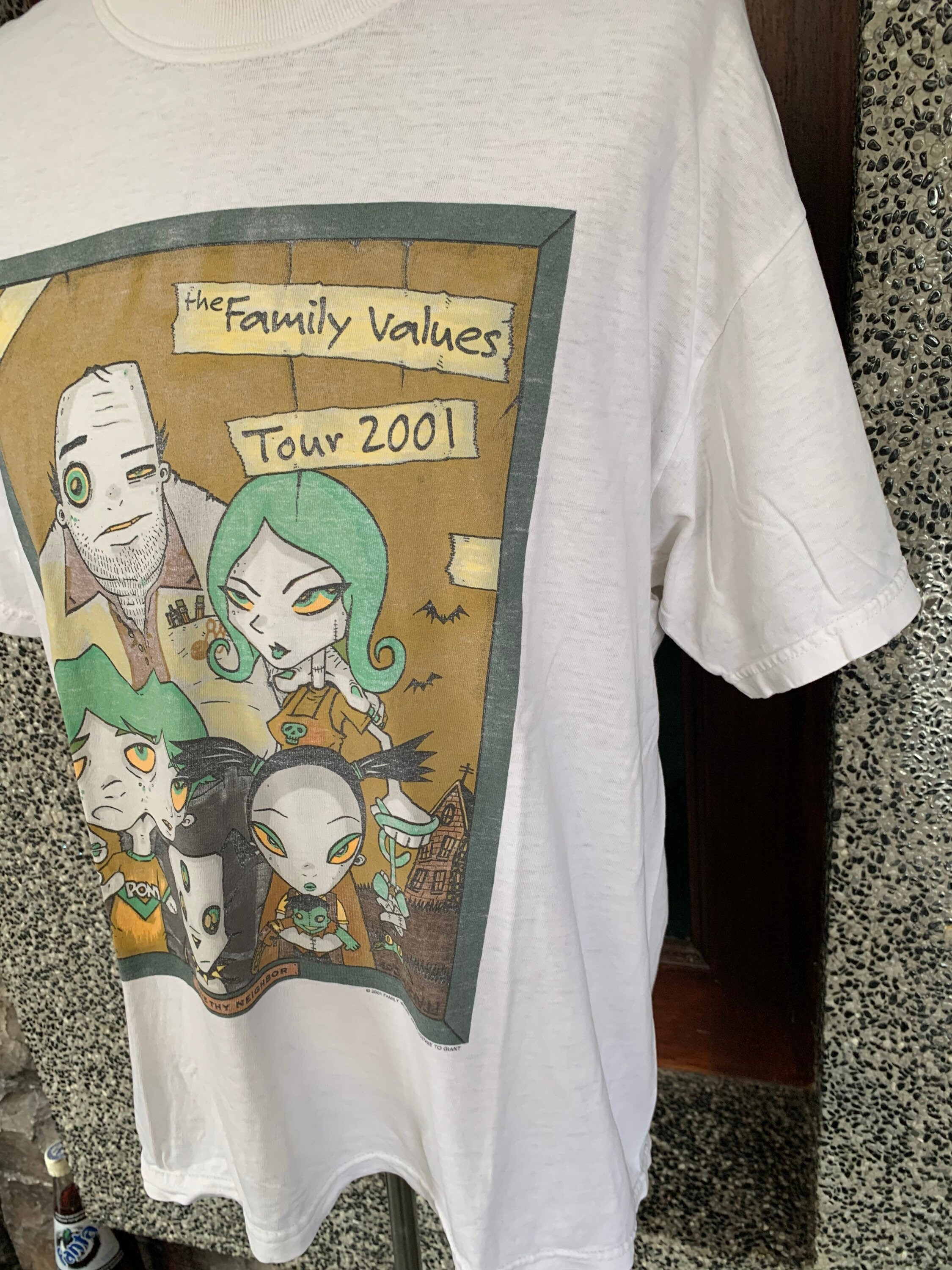 トップス Vintage Tachanmyer love peace&survivaleb Retro Birthday Shirt Vintage Distressed Design Gift Tee