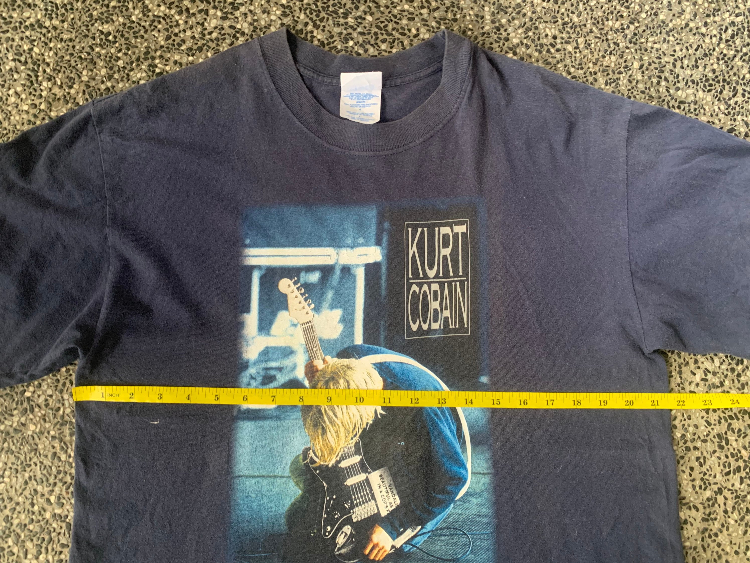 Kurt Cobain 2000s tシャツ Vintage 2000 Kurt Cobain Tribute T-Shirt – Kelly Cole USA