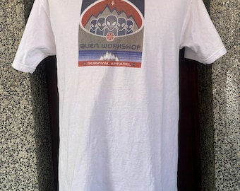Alien Workshop Cropped Tshirt Vintage 90s Rare Jerzees Tag Skating