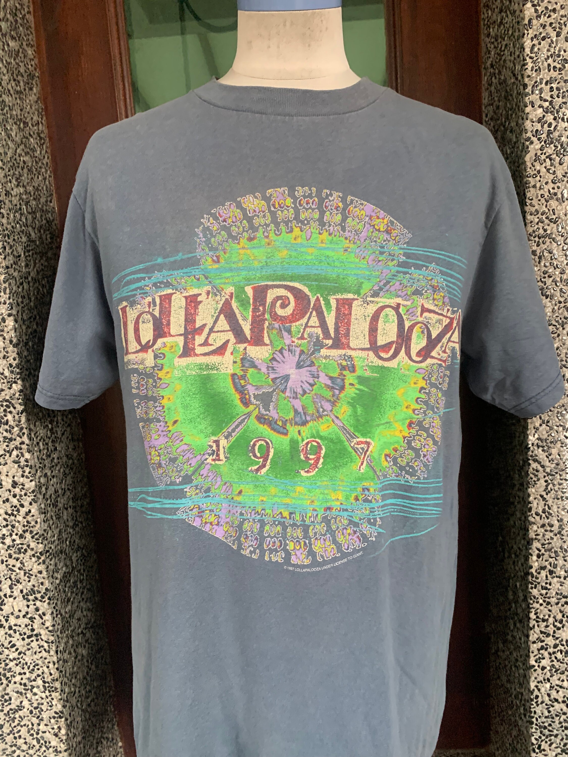 Vintage 1997 LOLLAPALOOZA Music Festival T Shirt - Etsy Vintage 1997 LOLLAPALOOZA Music Festival T Shirt - Etsy