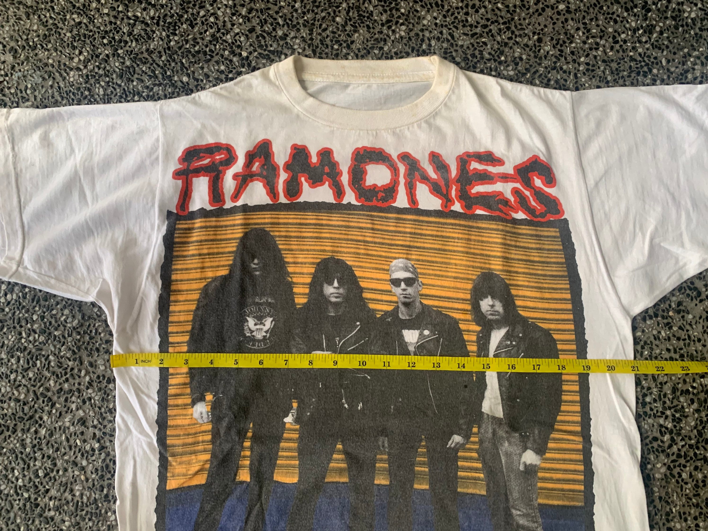 RAMONES バンドTシャツ 黒 80's ビンテージ il_fullxfull.1284608934_mpm5.jpg