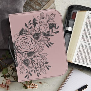 Rosa Bibel-Abdeckung mit Schmetterlingsblumenkunst personalisierte, stilvolle und hübsche Bibeltasche für Frauen in verschiedenen Größen passt für die meisten Bibeln