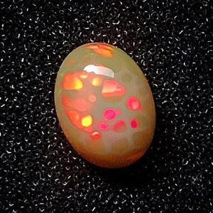 Rare Honeycomb Natural Ethiopian Opal Small Oval Shape , 8x6x3 MM 0.70 Carats, Beautiful Red Fire Opal, AAA Quality Opal For Making Ring.