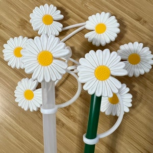 Daisy Straw Topper | Gift for her | 10mm Straw Topper Tumbler Accessory | Straw Cover | Gift for Daisy Lover | Daisy Gift