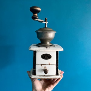 Vintage Zassenhaus Coffee Grinder: 1970s German-Made Mill