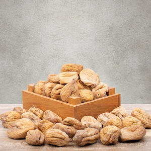 Biologische zongedroogde vijg, natuurlijk gedroogde vijg, gedroogde vijg, gedroogd fruit, droog fruit, biologische noten, zoete snacks, gezonde snack