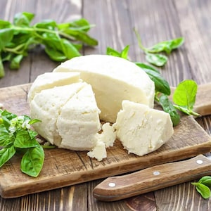 Natural Sheep&#39;s Milk Erzincan Tulum Cheese, Exquisite Handmade Erzincan Tulum Cheese from Refa Food, Authentic Turkish Gourmet, 1 lb