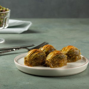 Handmade Mussel Baklava with Pistachio , Mussel Baklava , Turkish Baklava, Turkish Dessert , Turkish Delight , Sweet Snacks