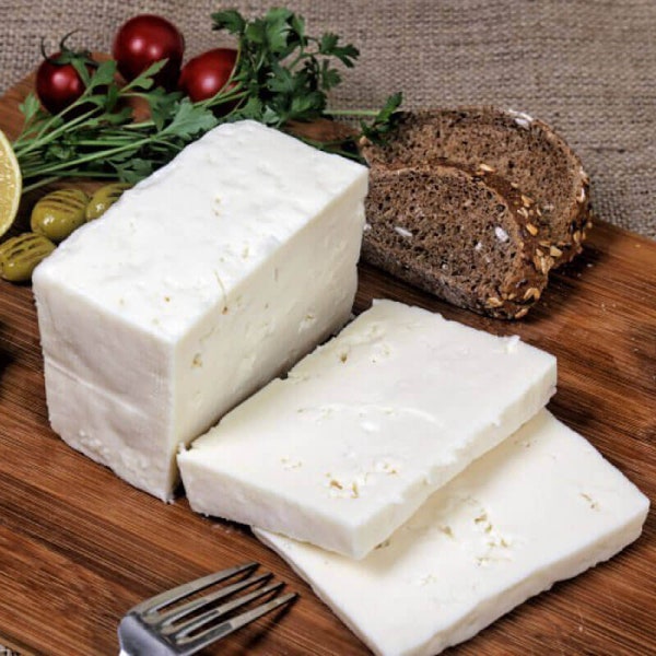 Handgemachter Bio-Çanakkale-Ezine-Käse enthält Ziegenmilch, natürlich gesäuerten und gesunden Käse von Refa Food