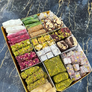 Mixed Turkish Delight, Turkish Delight ,with Pistachio and coated by Refa Food Pistachious Delight, Best ,Turkish Delight 2.5 lb ( 1125 ) gr