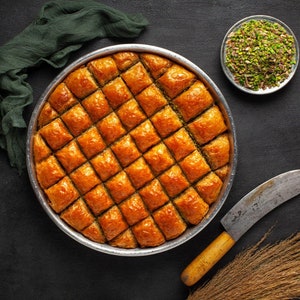 Baklava mask -  France