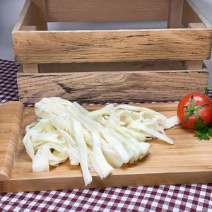 Le célèbre fromage Erzurum Cecil fait main est entièrement biologique et naturel par Refa Food