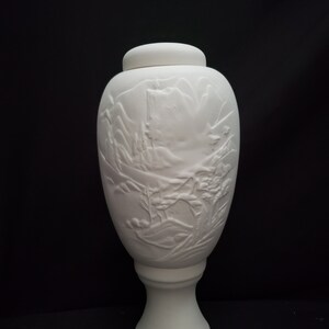 Ceramic Bisque - Temple Jar / Ginger Jar / Urn
