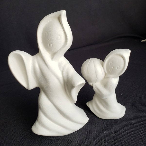Ceramic Bisque - Halloween mini ghosts with pumpkin